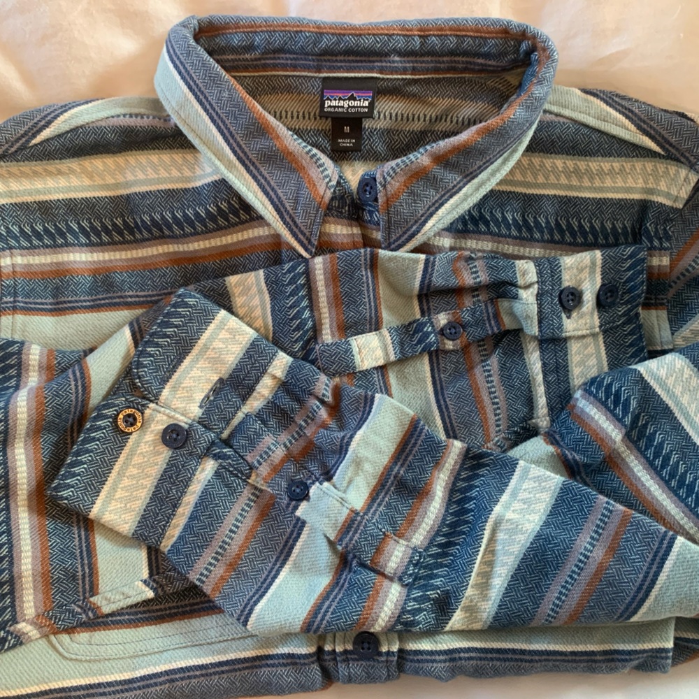 Women’s Patagonia Fjord Flannel Shirt - M